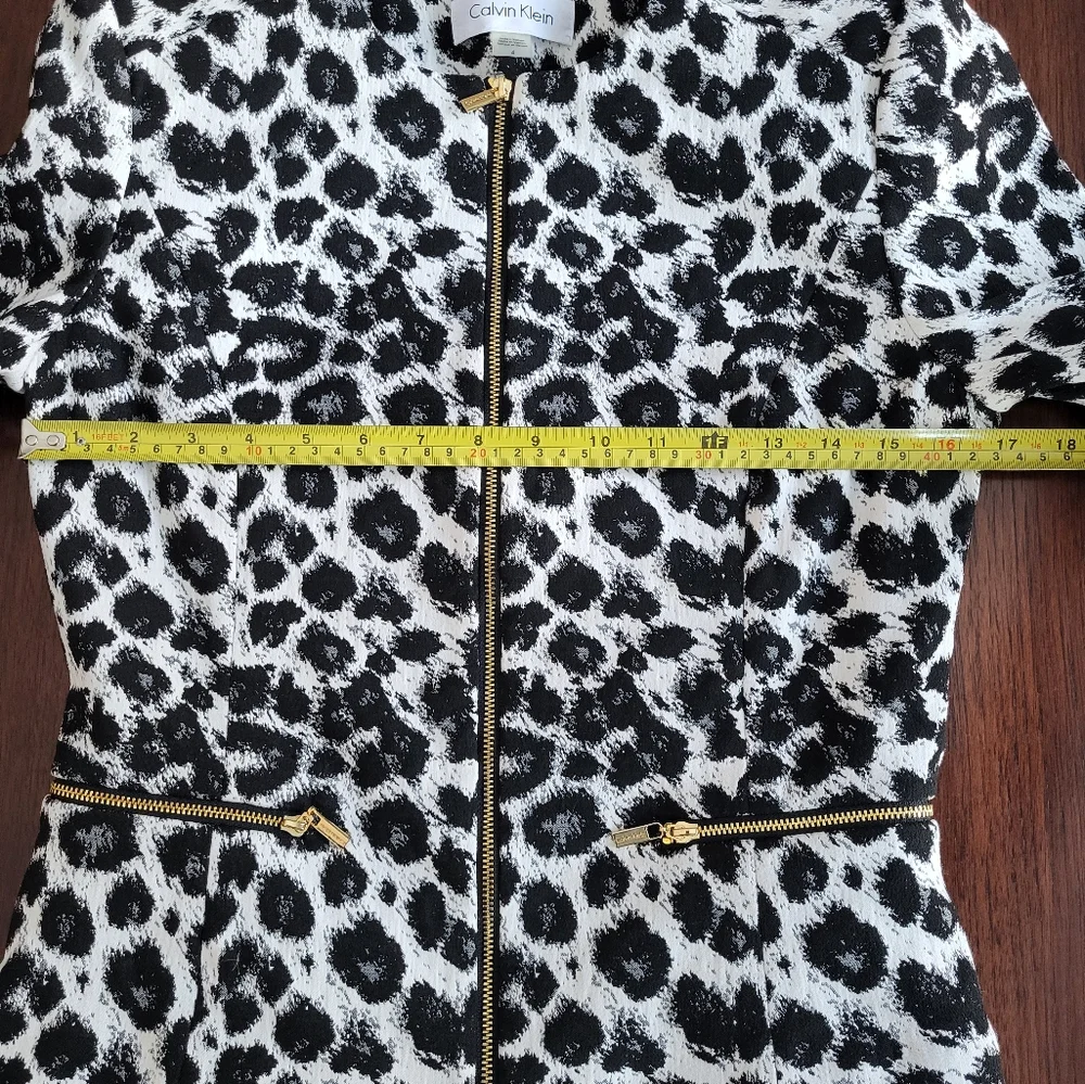 Calvin Klein Women's Black White Leopard Print Golden Zip Pocket Jacket, Size 4